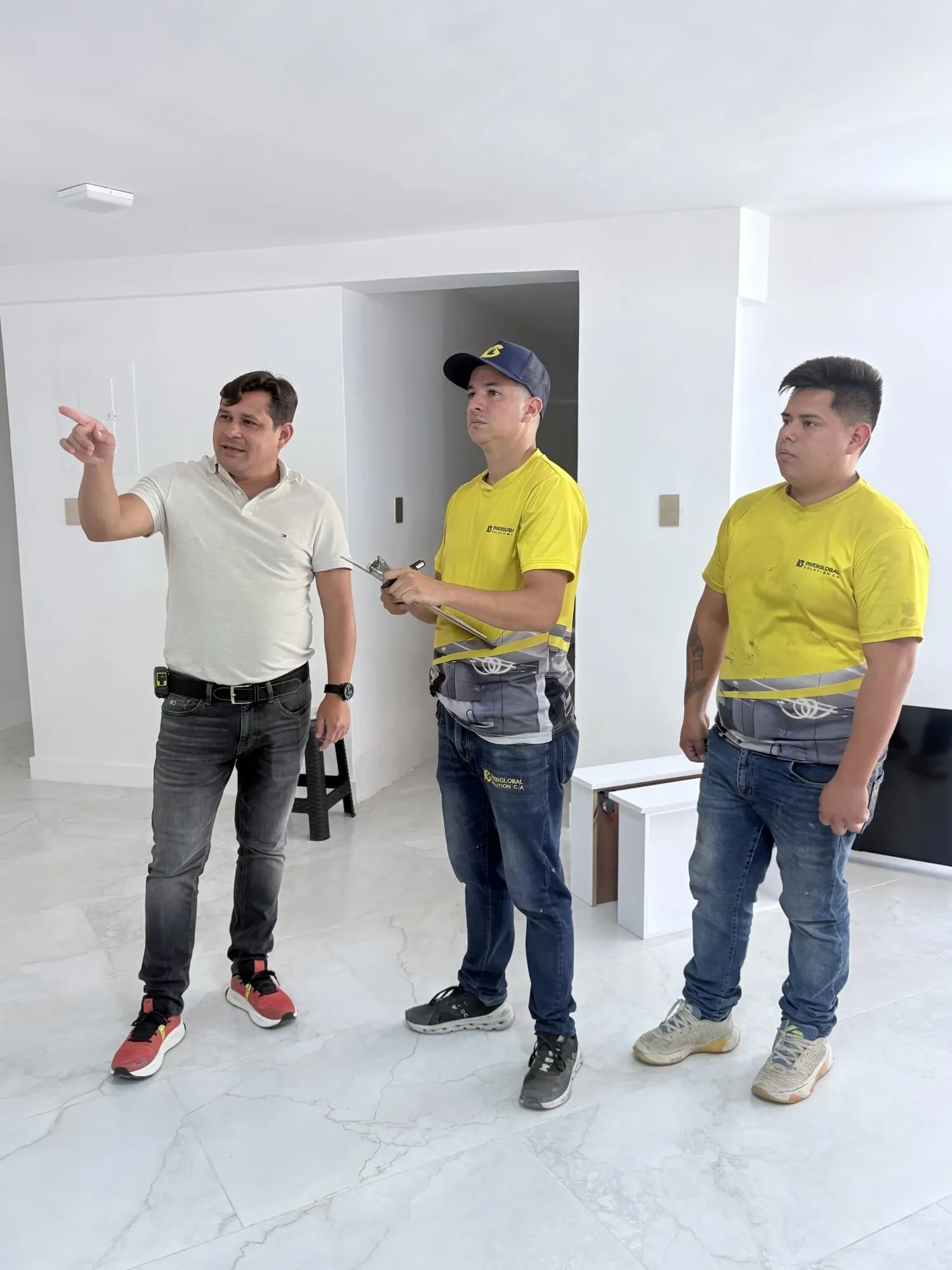 Equipo INVERGLOBAL SOLUTION en visita técnica